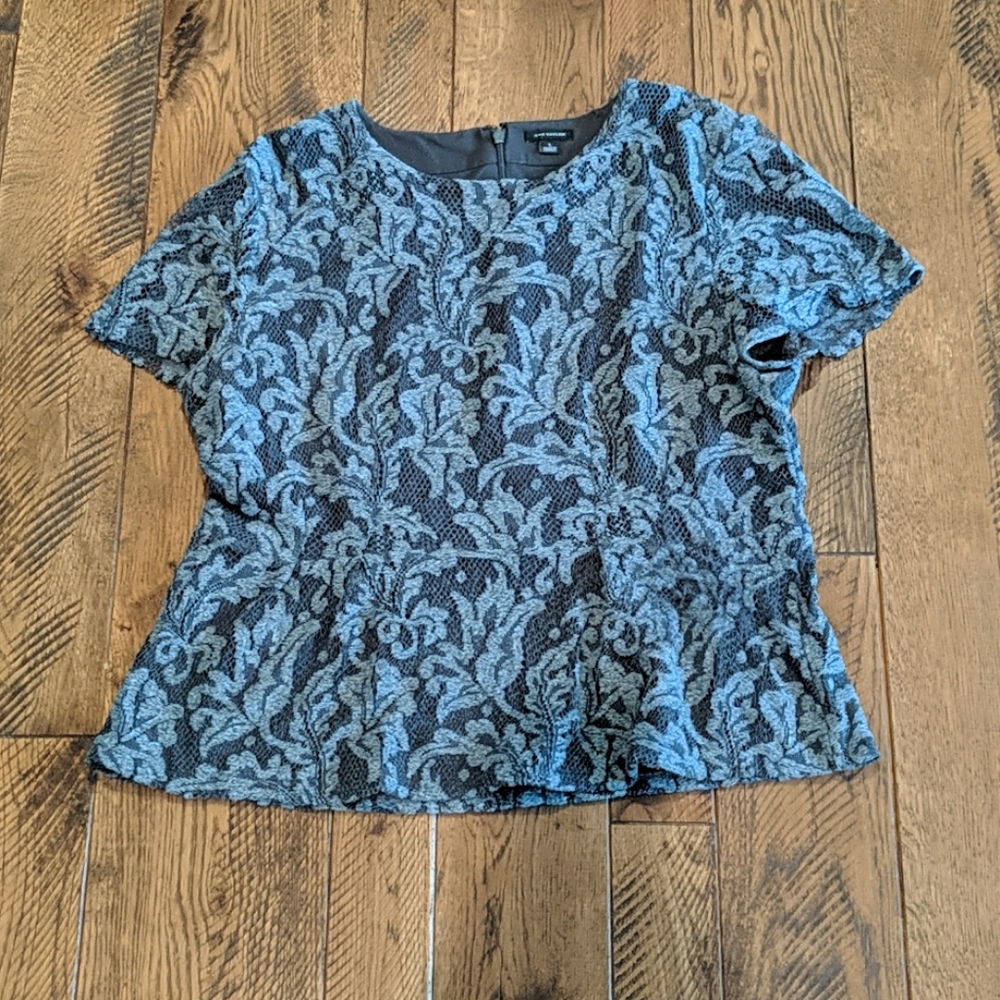 Ann Taylor Grey Lace Top Size L